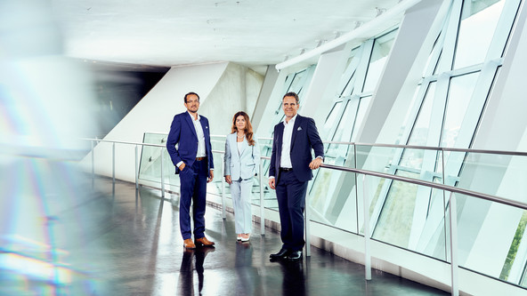 Izabela Danner (Mitte), Steffen Szeidl (links) und Dierk Mutschler (rechts) 