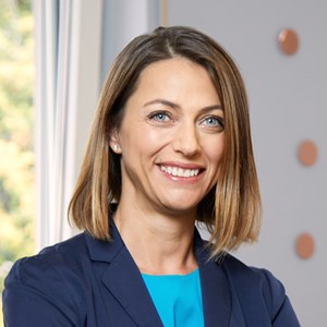 Andreea Prange verstärkt Geschäftsleitung der AXA Schweiz Andreea Prange verstärkt Geschäftsleitung der AXA Schweiz