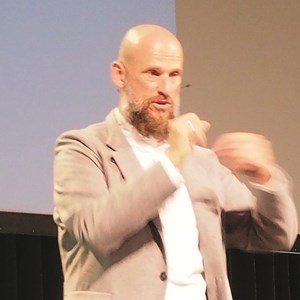 Ihr müsst Business verstehen! Ihr müsst Business verstehen!