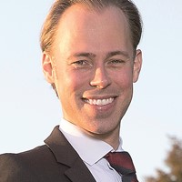 Dr. Emanuel Tschannen