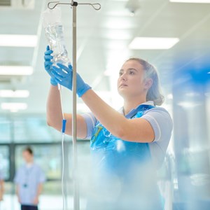 Viele Nachbesserungen für 2. Etappe der Pflegeinitiative gefordert Viele Nachbesserungen für 2. Etappe der Pflegeinitiative gefordert