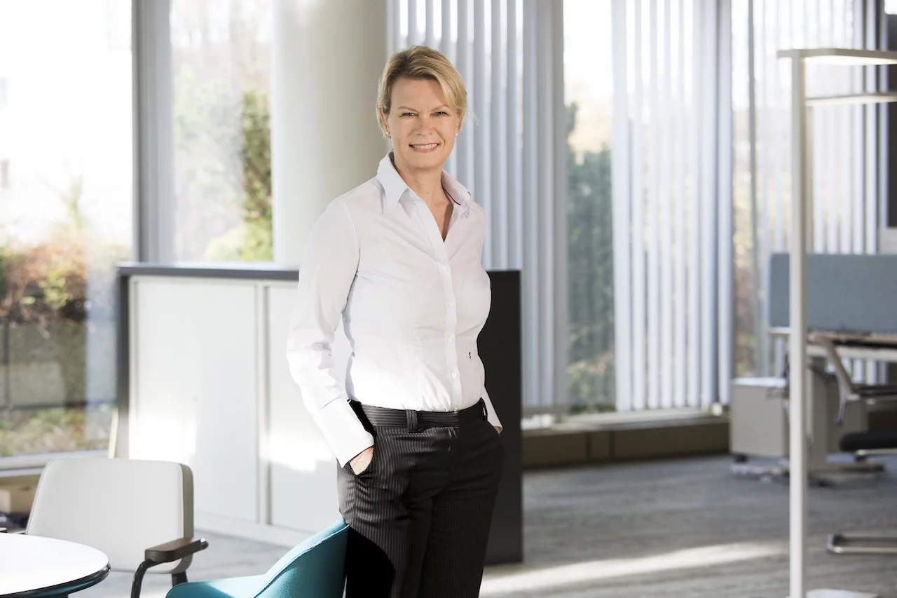 Silke Grimm wechselt in die Rolle der HR-Direktorin bei Euler Hermes Silke Grimm wechselt in die Rolle der HR-Direktorin bei Euler Hermes