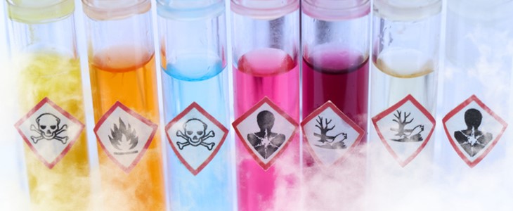 Chemikalien am Arbeitsplatz – Schweiz will Arbeitnehmende besser schützen