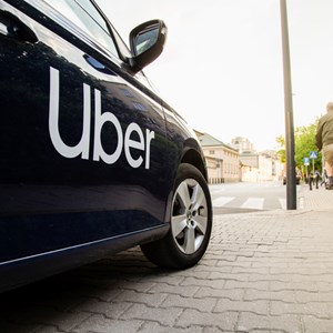 Gewerkschaften fordern ein Durchgreifen des Staates bei Uber Gewerkschaften fordern ein Durchgreifen des Staates bei Uber