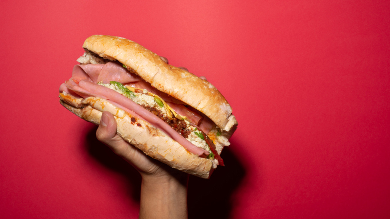 Sandwich Hand Istock 1340351008