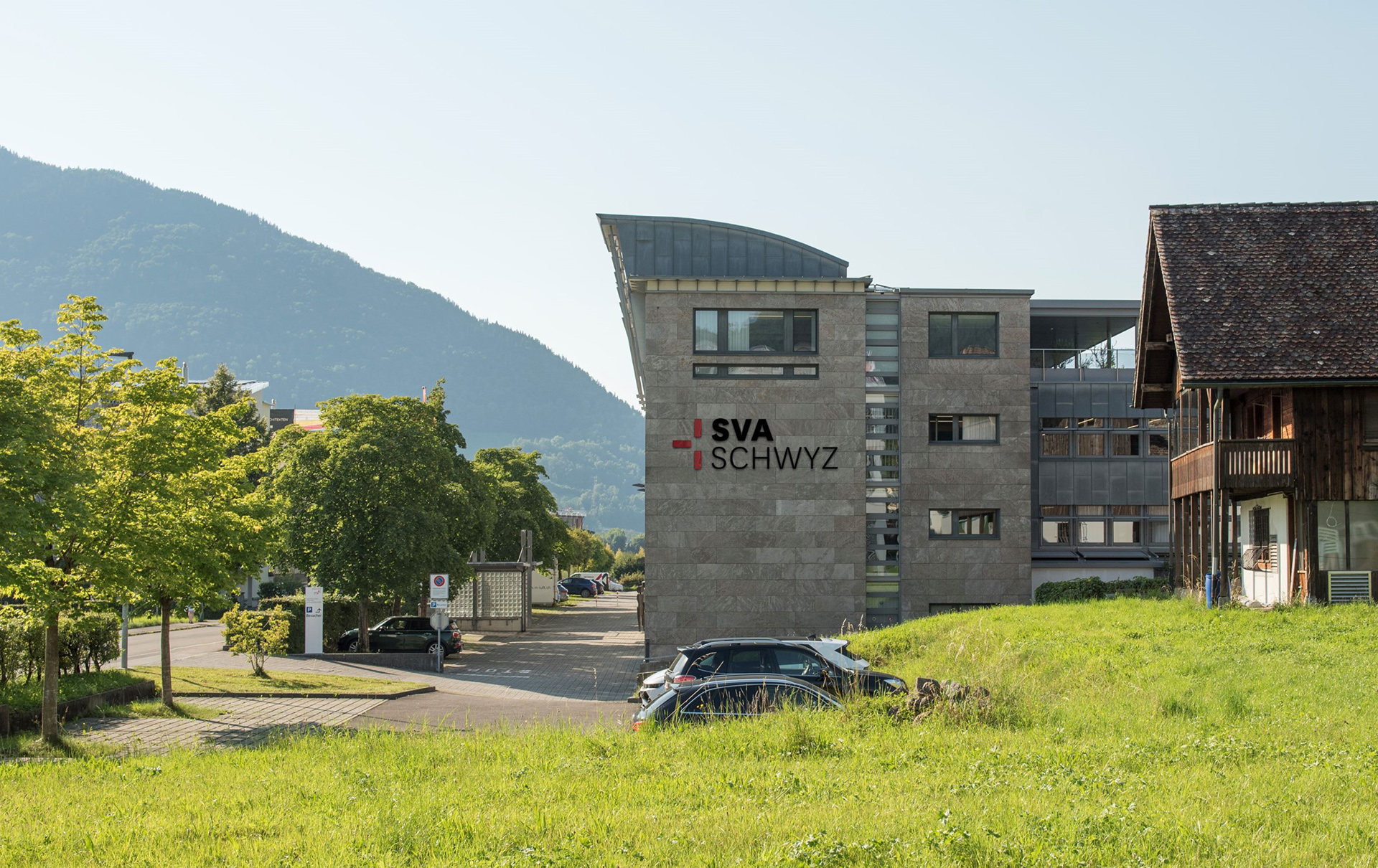 Mehr Beiträge und mehr ausbezahlte Leistungen bei der SVA Schwyz