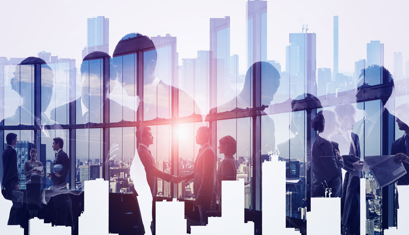 Arbeitswelt Handschlag Menschen Skyline Istock 1271635505 Web