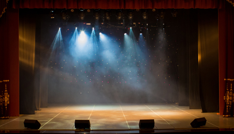 Konzert Event Leer Licht Istock 851169832