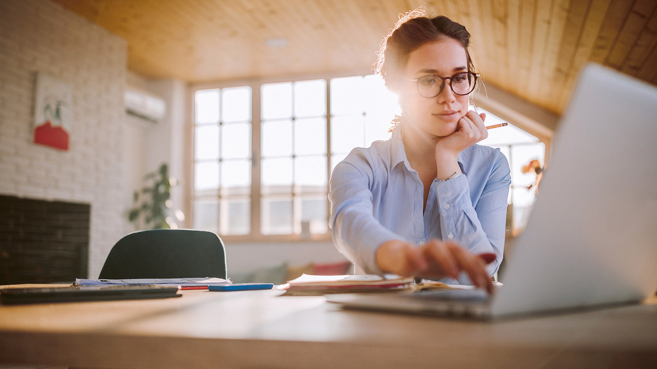 Titelbild Studie HR Strategie Homeoffice 1132392875