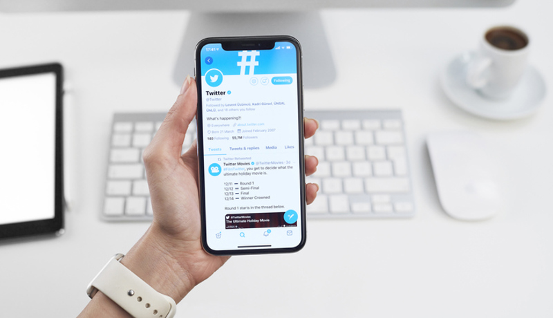 Twitter Smartphone Istock 1095023700