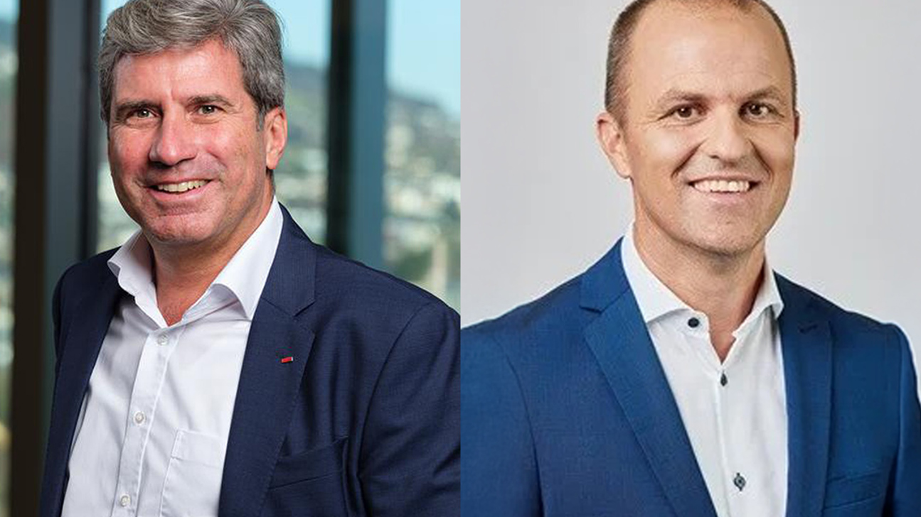 Markus Jordi (links) übergibt SBB-Personalleitung an Adi Bucher.