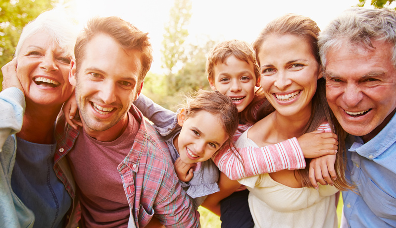 Demografie Kind Eltern Grosseltern Istock 479409004 Web