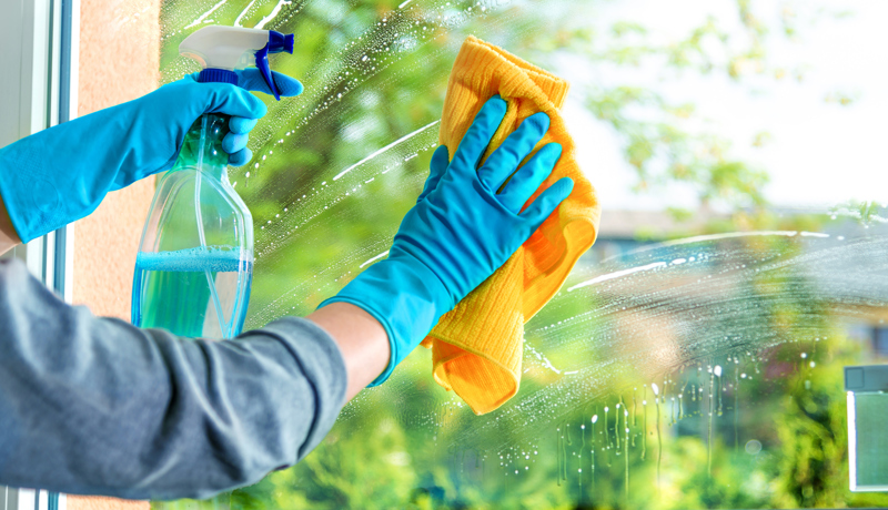 Fensterputzen Istock 1150282133