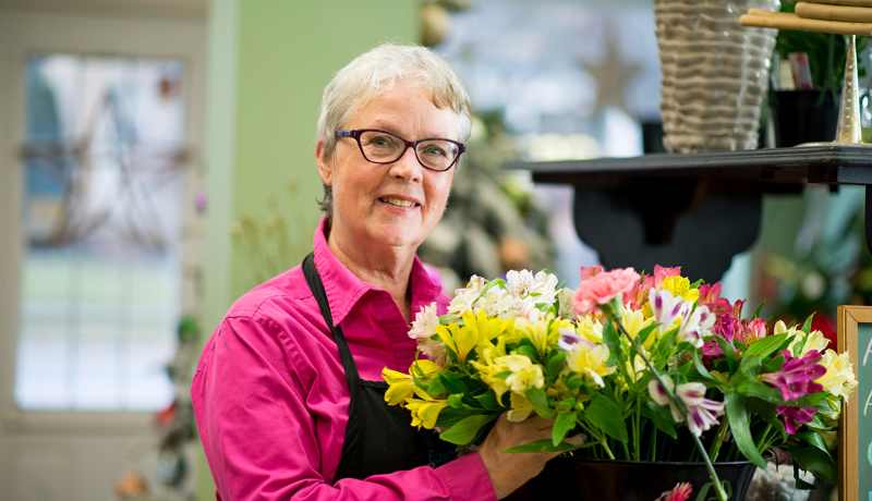 Alt Arbeit Frau Blumen Web