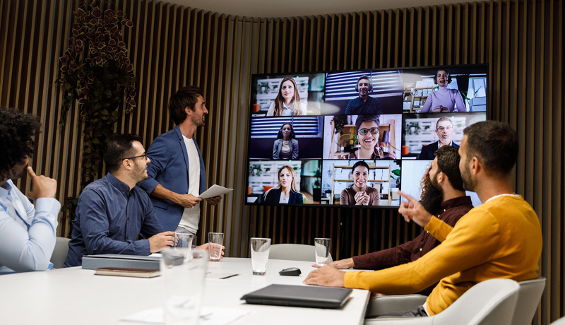 Hybrides Arbeiten Meeting Videocall Web