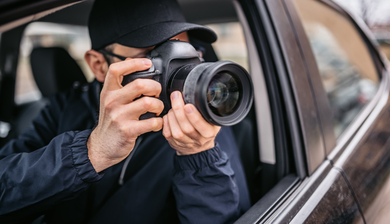 Observation Feldstecher Sozialbetrug Paparazzi Stock 1398047195 Urbazon