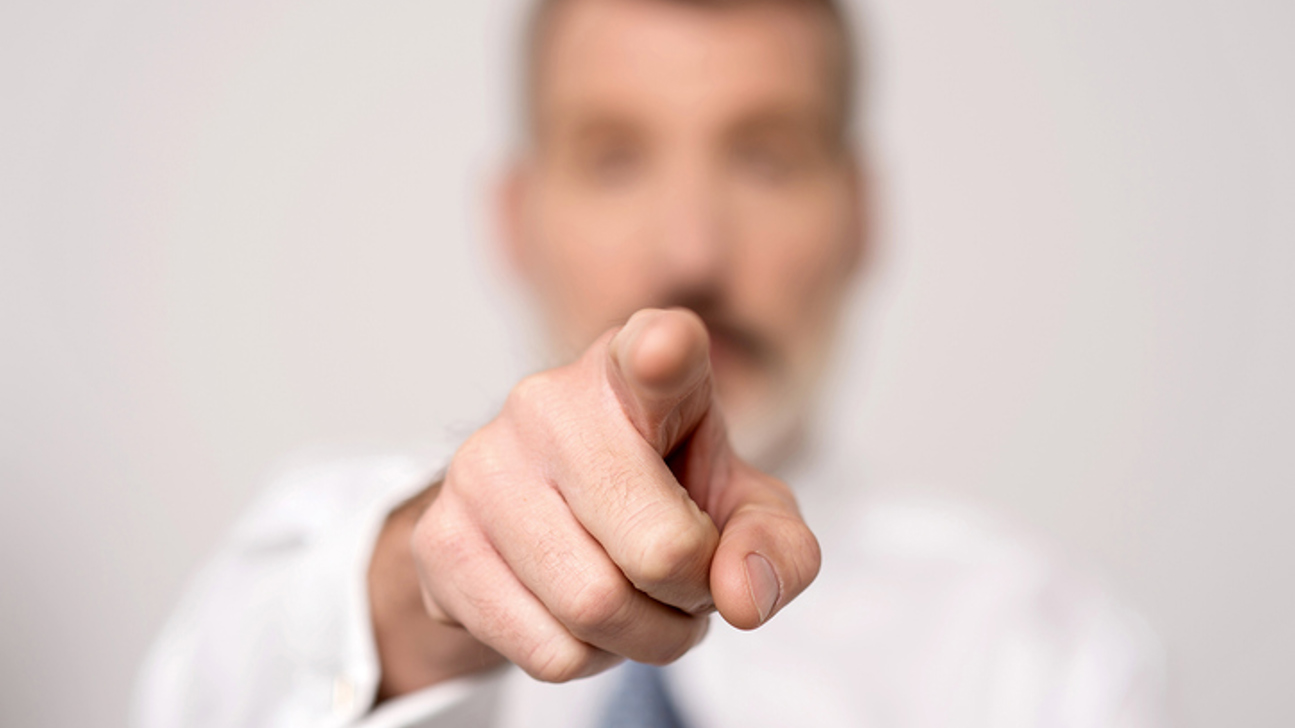 Zeigfinger Mann Istock 534426867