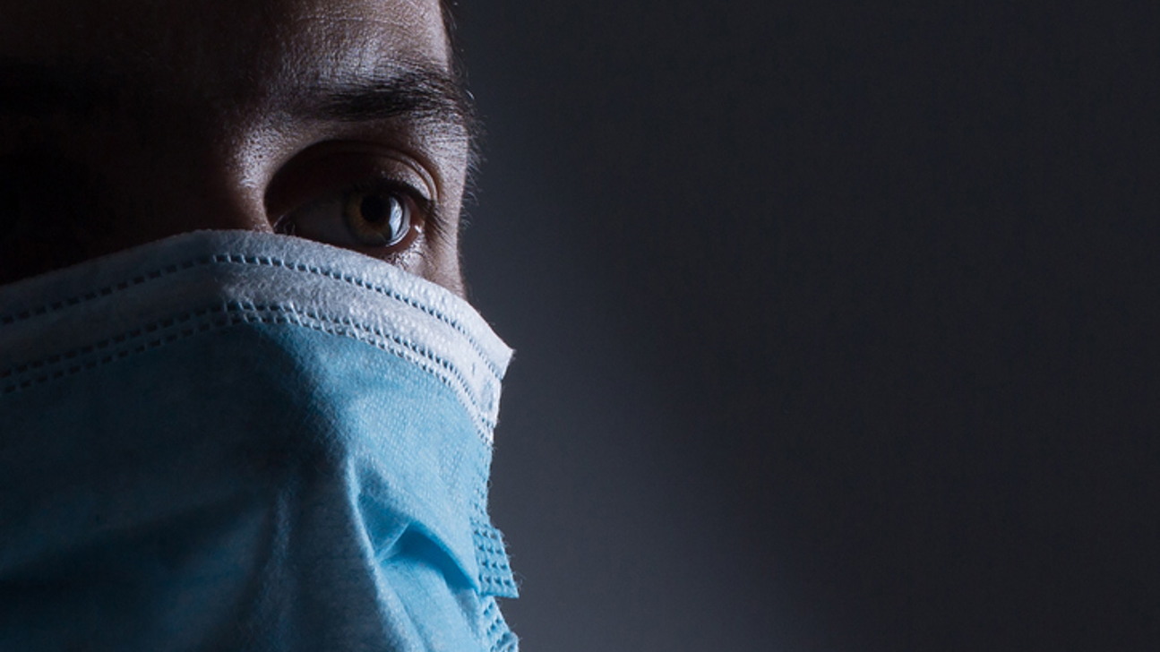 Gesicht Maske Istock 1280056300
