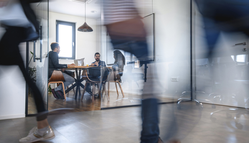 Office Space Meeting Istock 1163429625