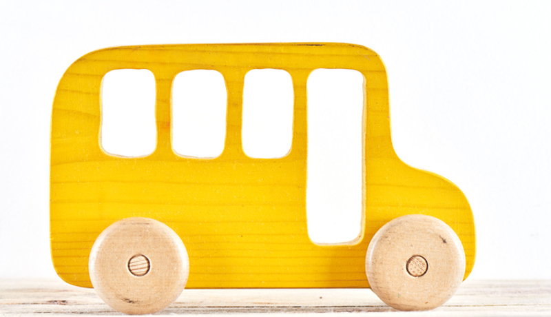 Bus: Istock 1080116512